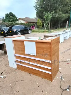 1.3m Receptione Desk
