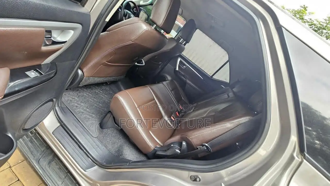 Toyota Fortuner 2018 Gray