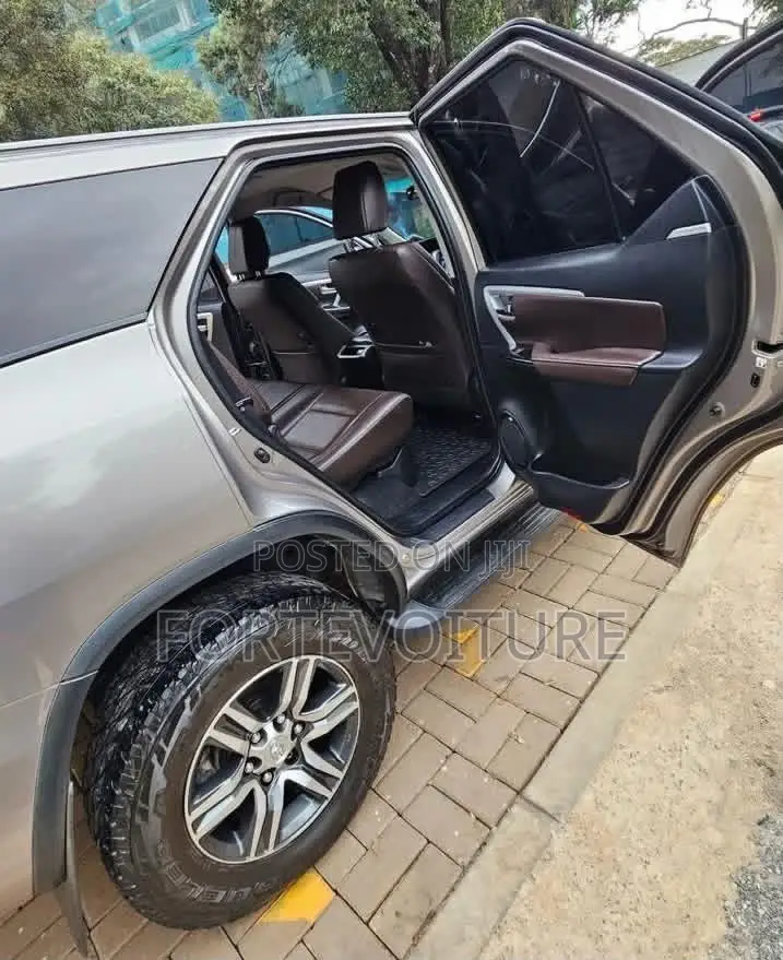 Toyota Fortuner 2018 Gray