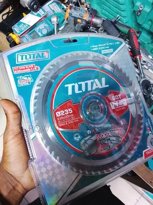 TOTAL 235mm TCT Circular Saw Blade (60T) for Cutting Wood.