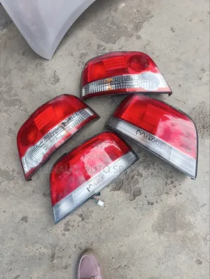 Mitsubishi Gdi Gallant Backlight Complete With Socket and Bulb