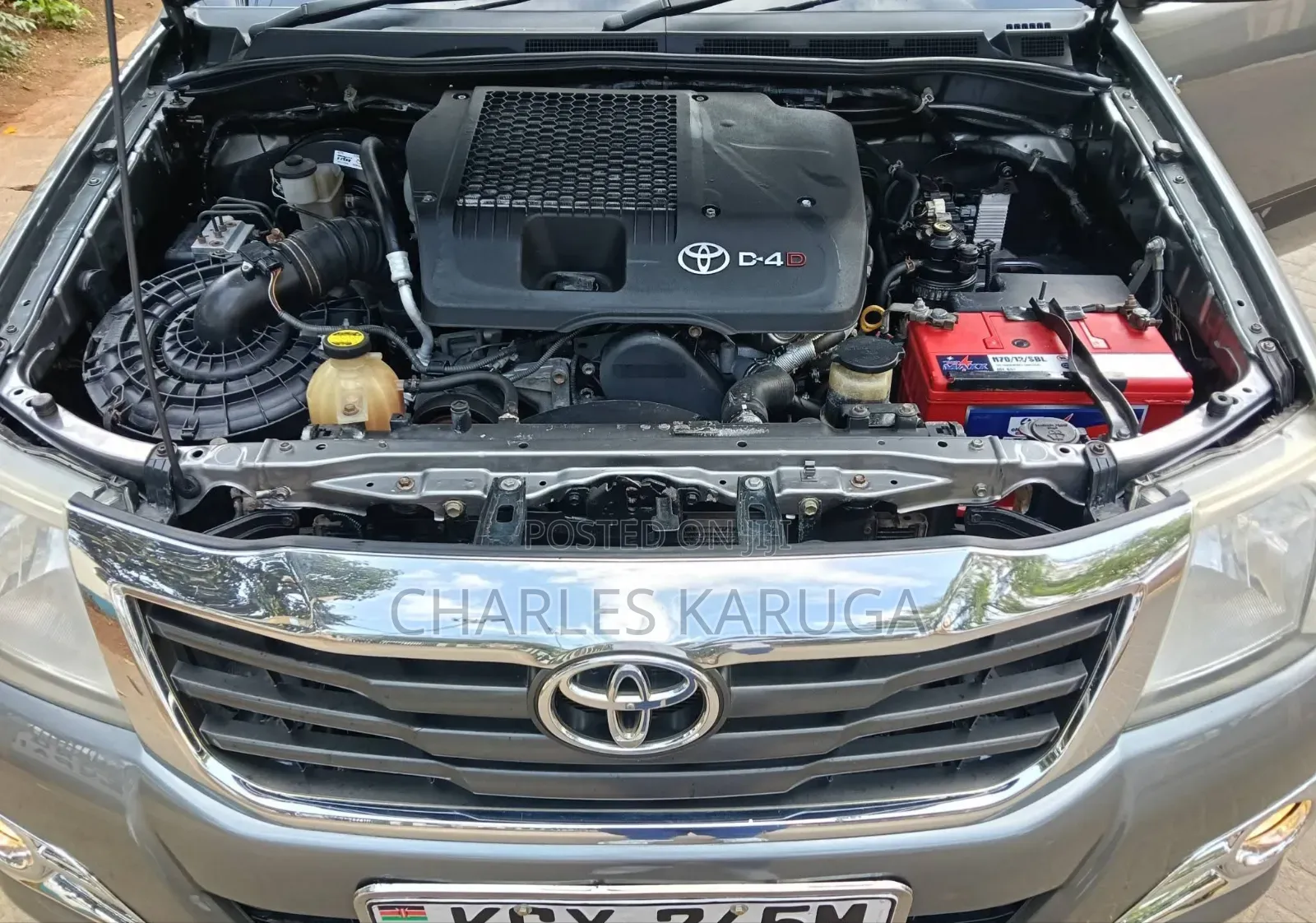 Toyota Hilux 2012 Gray