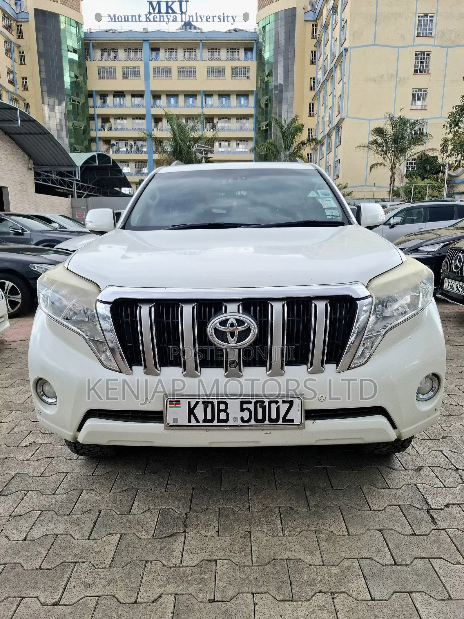 Toyota Land Cruiser Prado 2013 White