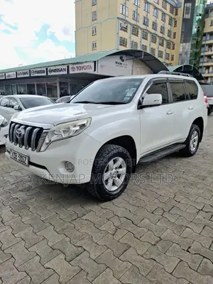 Toyota Land Cruiser Prado 2013 White