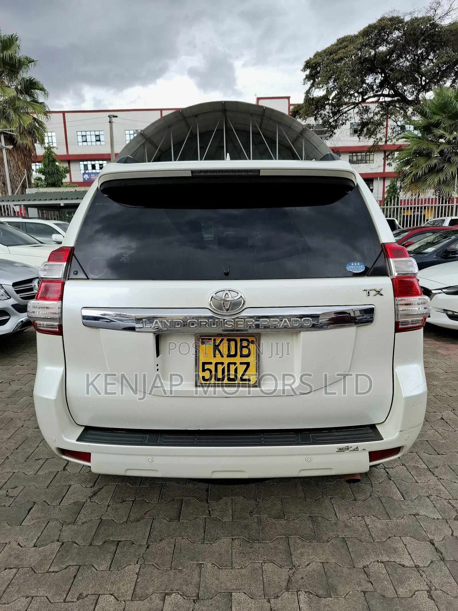 Toyota Land Cruiser Prado 2013 White