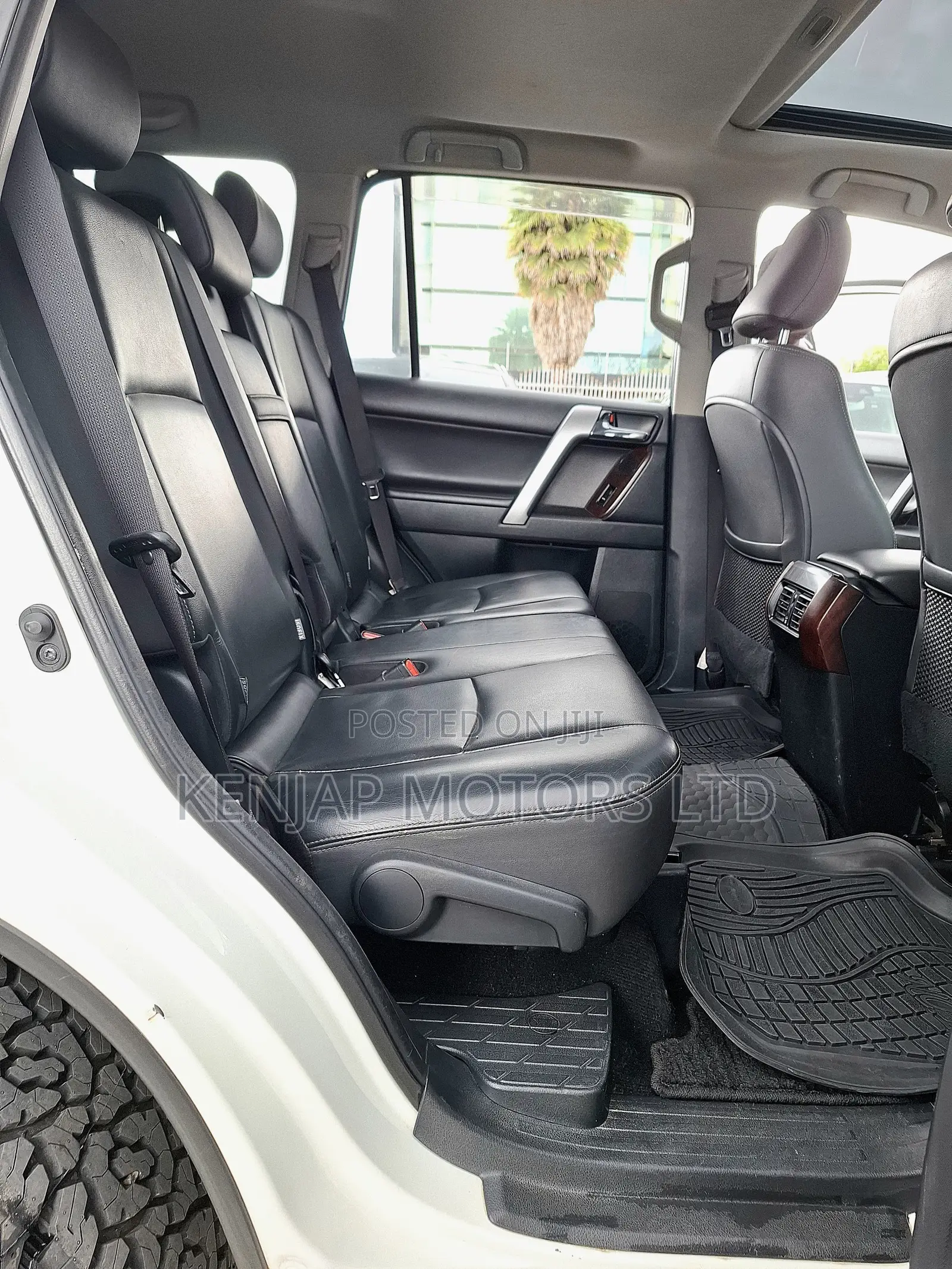 Toyota Land Cruiser Prado 2013 White