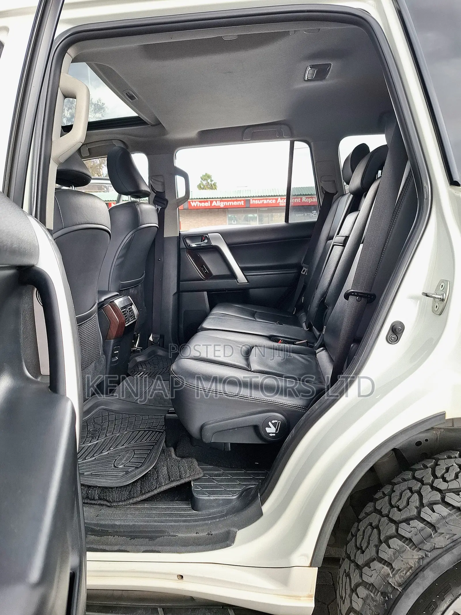 Toyota Land Cruiser Prado 2013 White