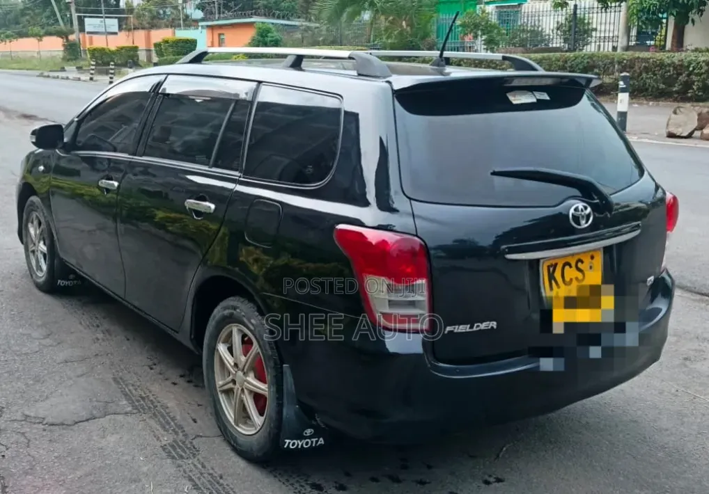 Toyota Corolla Fielder 2011 Black