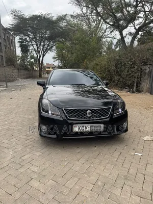 Toyota Crown 2012 Black