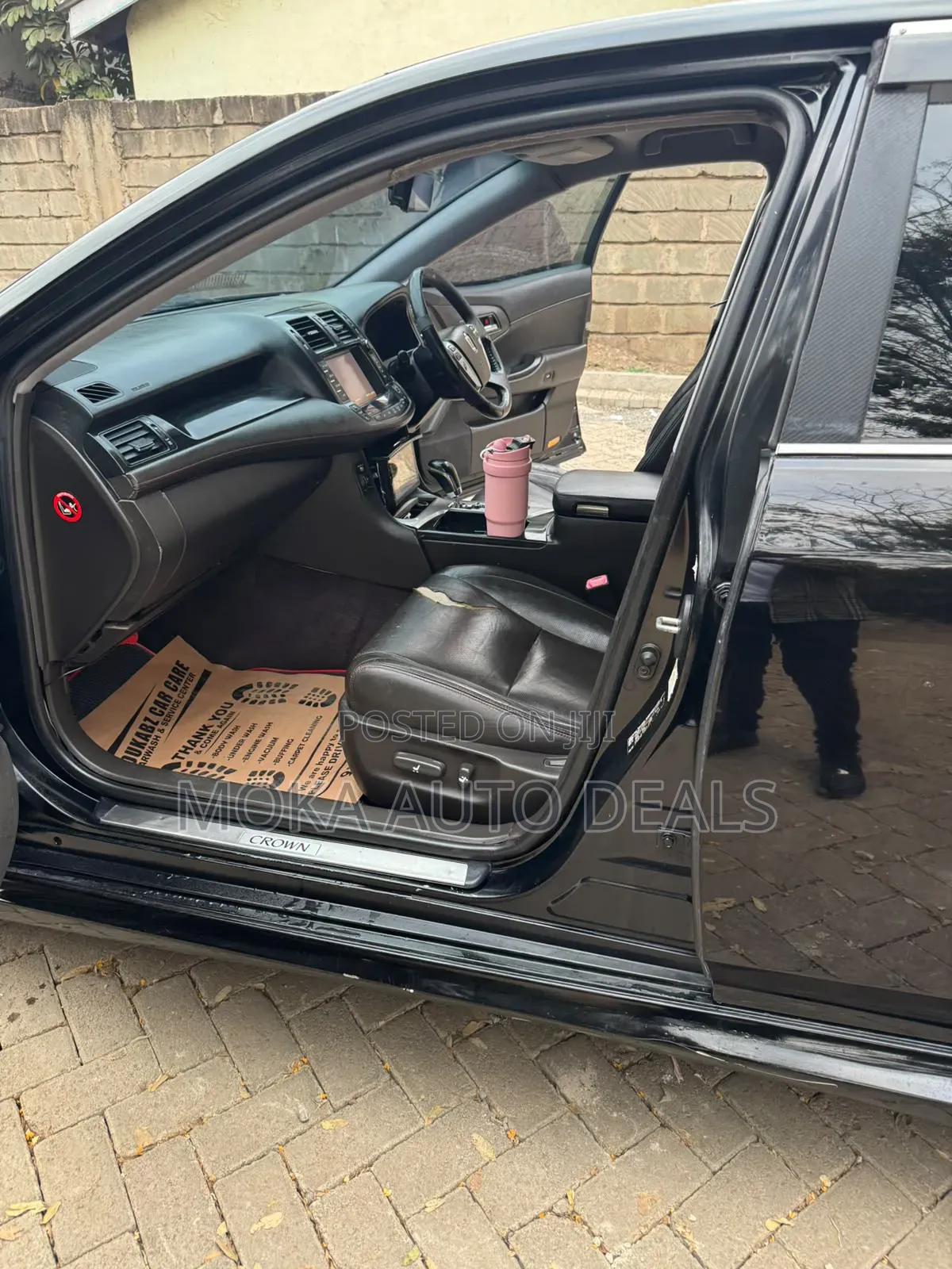 Toyota Crown 2012 Black