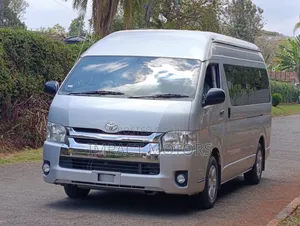Toyota HiAce 2019 Silver