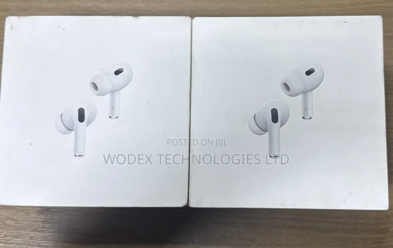 Apple AirPods Pro (2nd Generation) With a MagSafe Charging Case