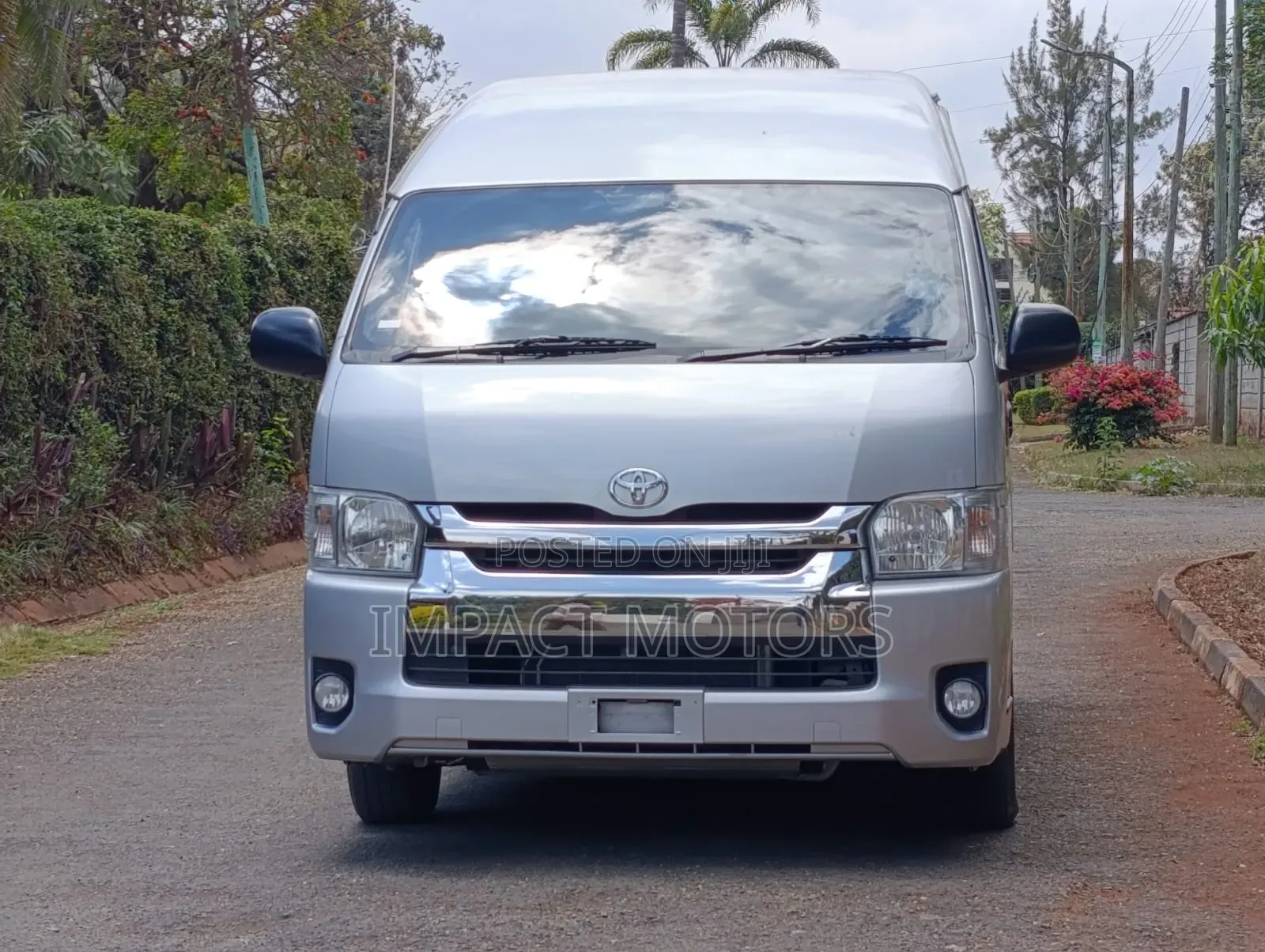 Toyota HiAce 2019 Silver