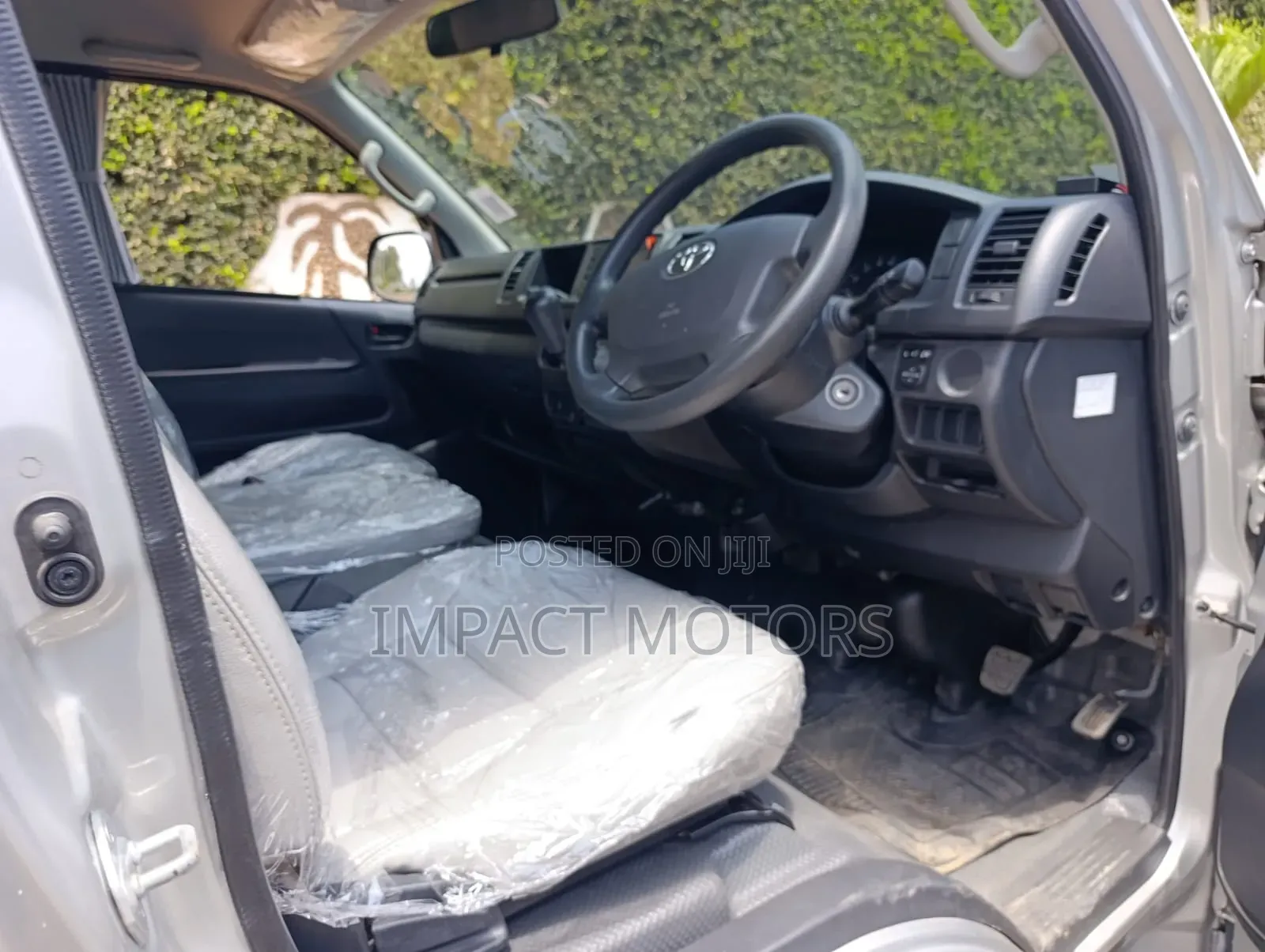 Toyota HiAce 2019 Silver