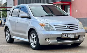 Toyota IST 2006 Silver