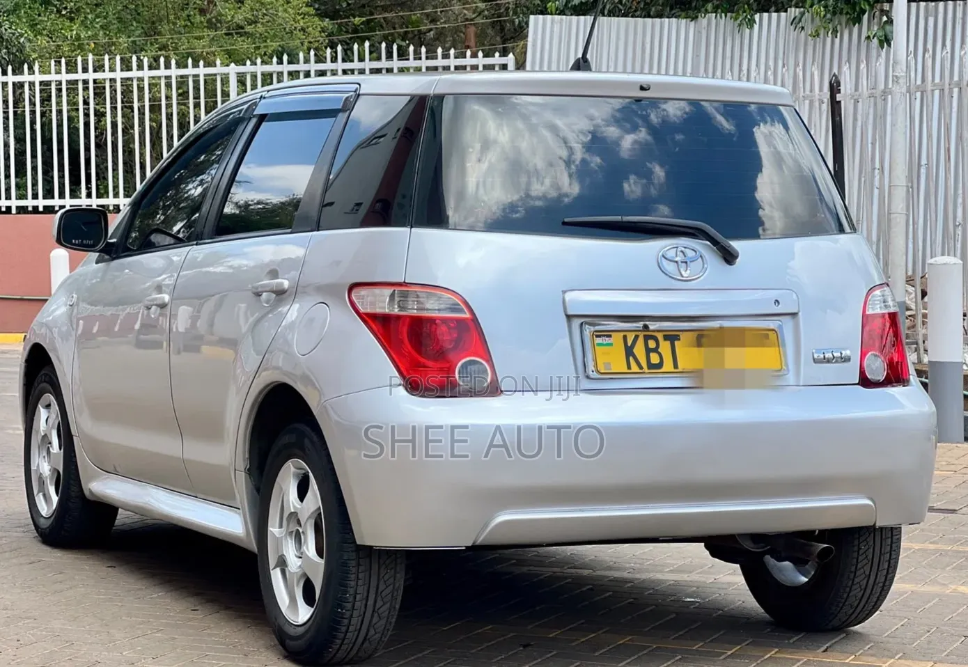 Toyota IST 2006 Silver