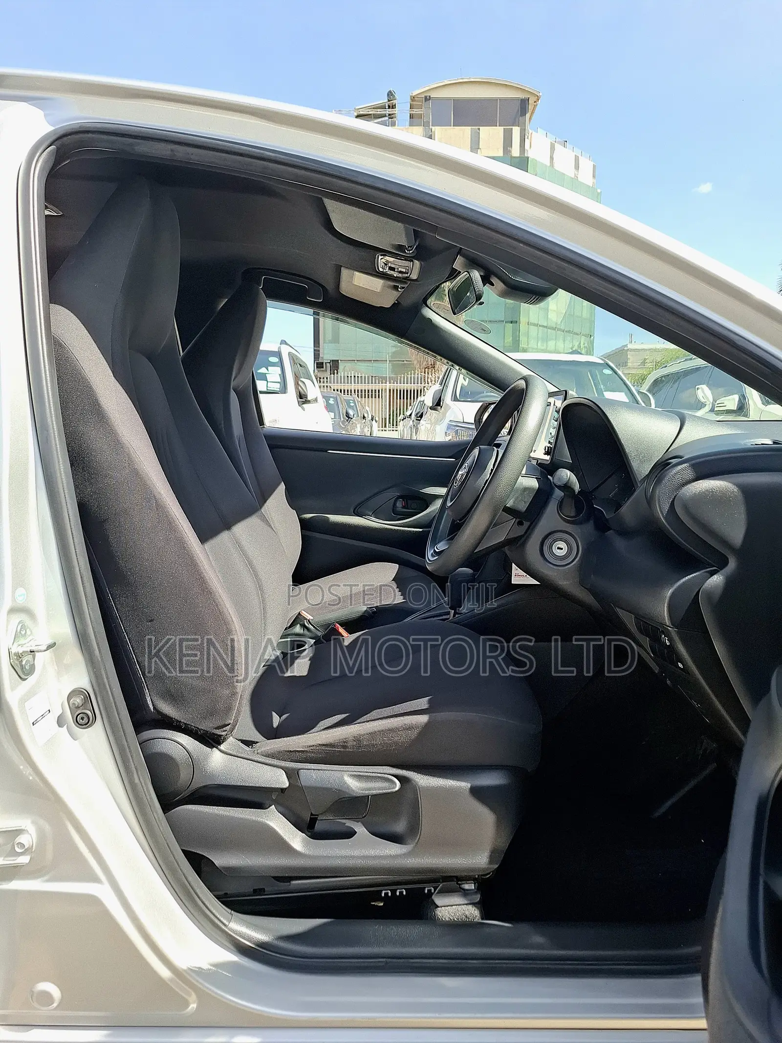 Toyota Yaris 2020 Silver