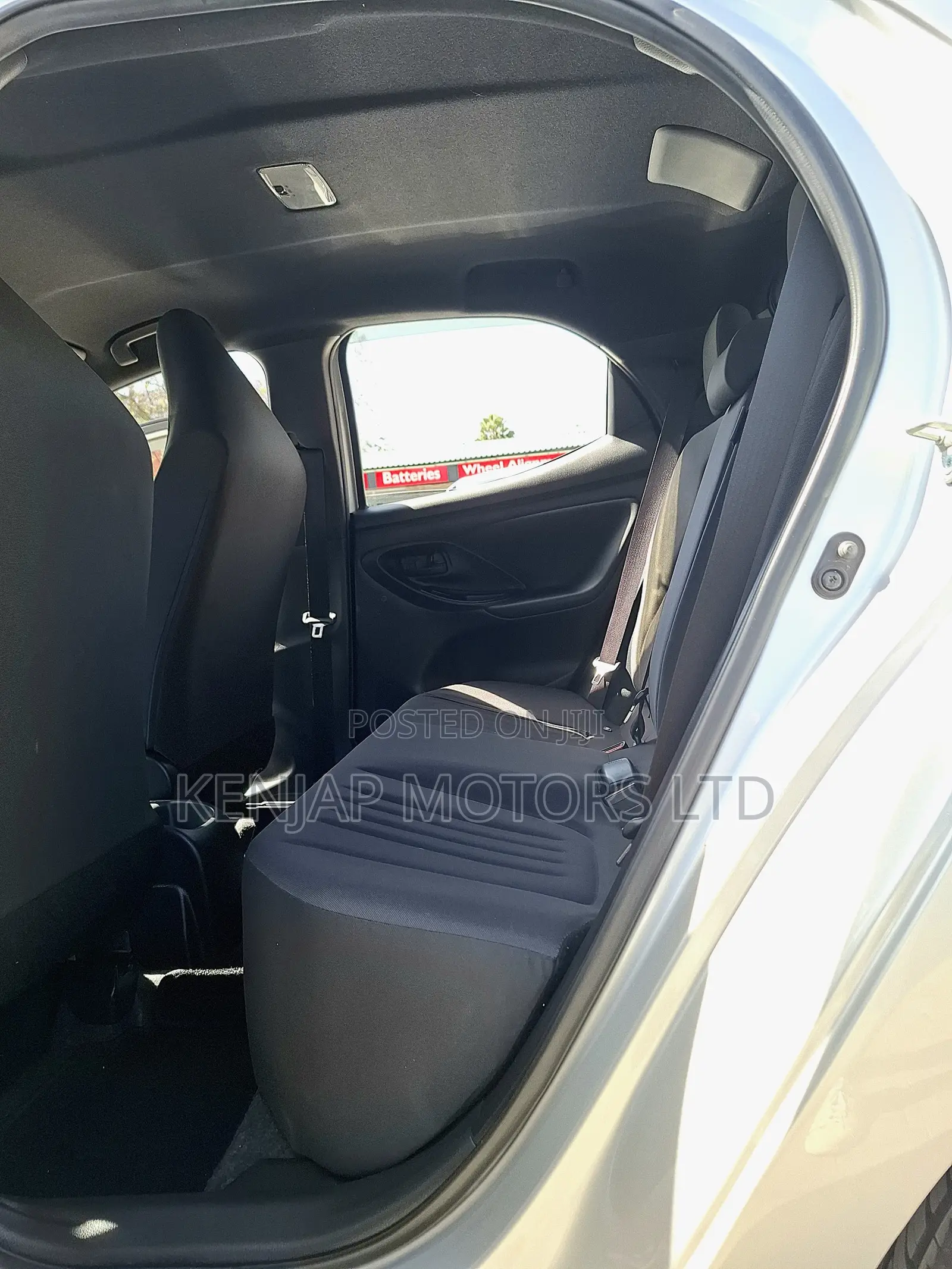 Toyota Yaris 2020 Silver