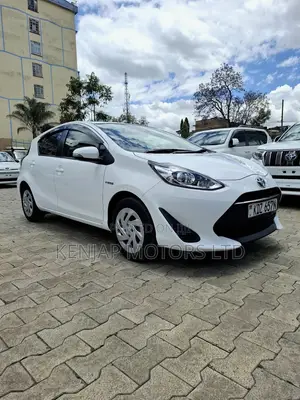 Toyota Aqua 2019 Pearl