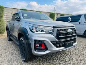 Toyota Hilux 2.4 Diesel 2020 Silver