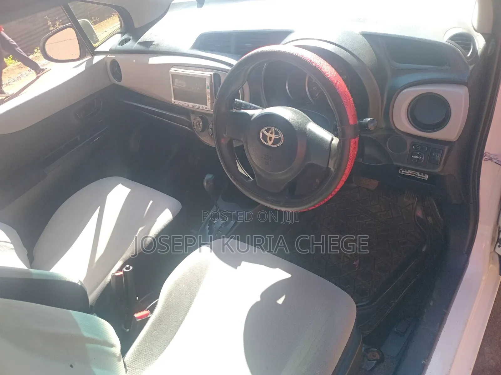 Toyota Vitz 2012 White