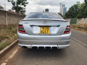 Mercedes-Benz C200 2010 Silver