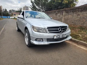 Mercedes-Benz C200 2010 Silver