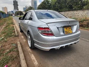 Mercedes-Benz C200 2010 Silver