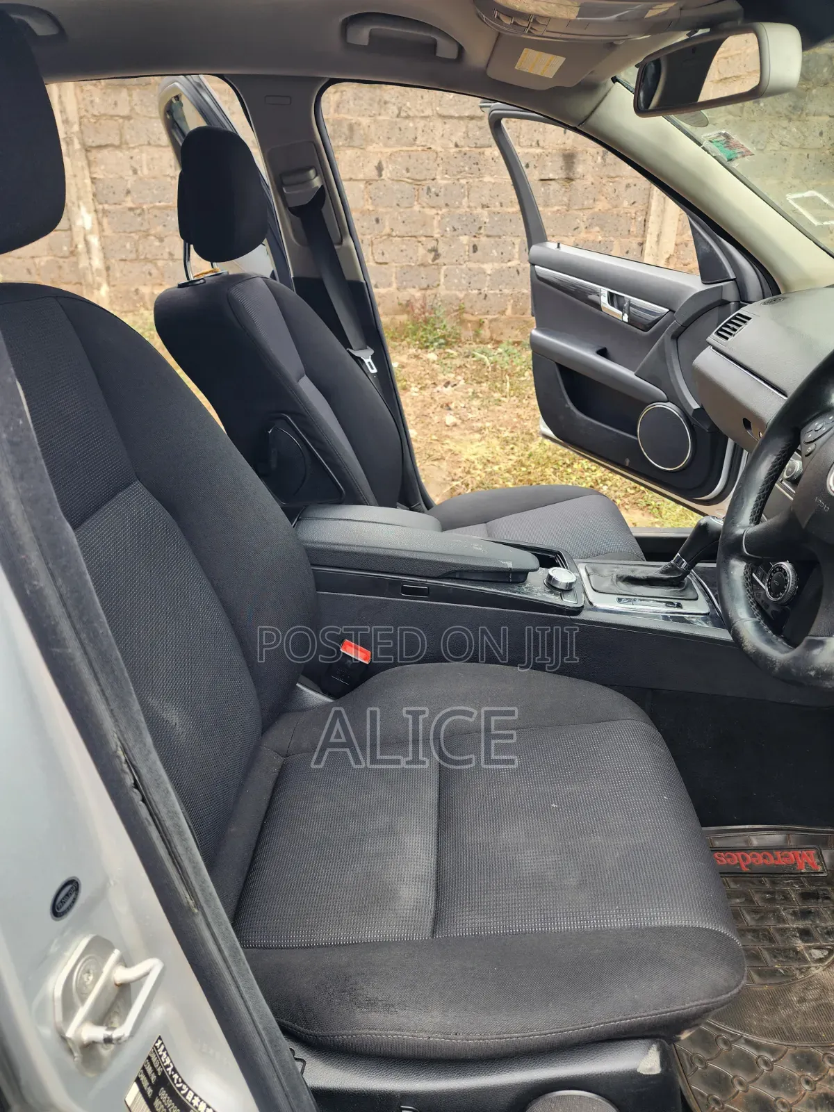 Mercedes-Benz C200 2010 Silver