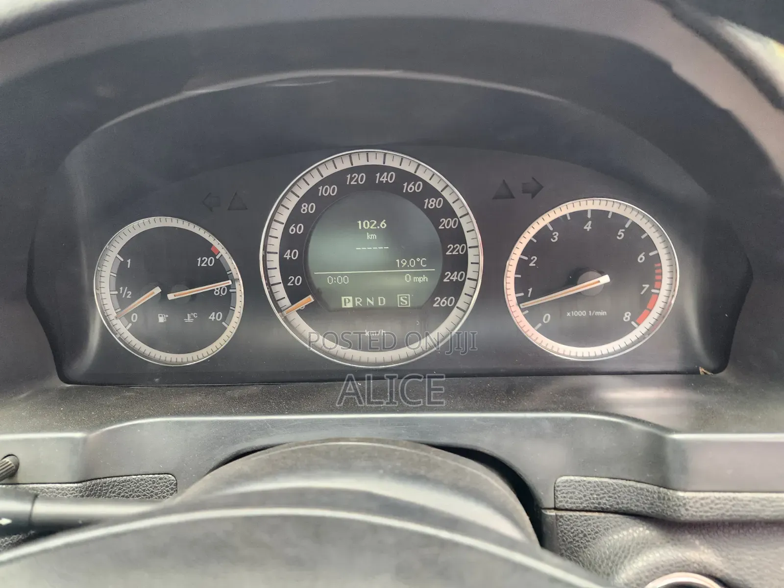 Mercedes-Benz C200 2010 Silver
