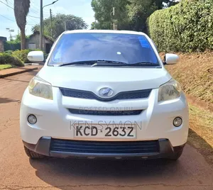 Toyota IST 2008 Pearl