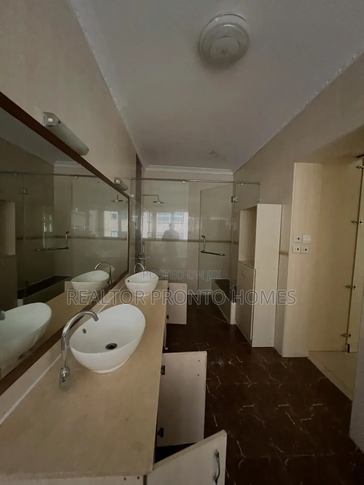 5bdrm Townhouse / Terrace in Riverside Drive for rent