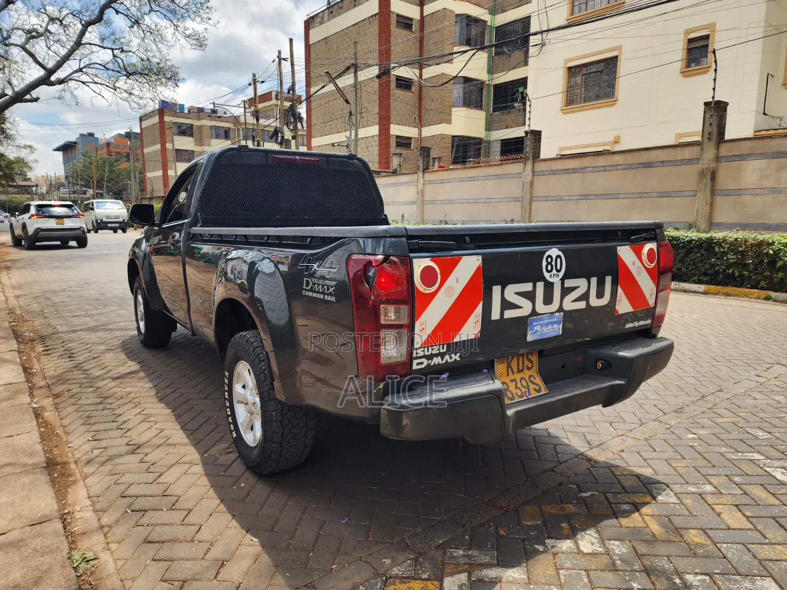 Isuzu D-MAX 2024 Gray