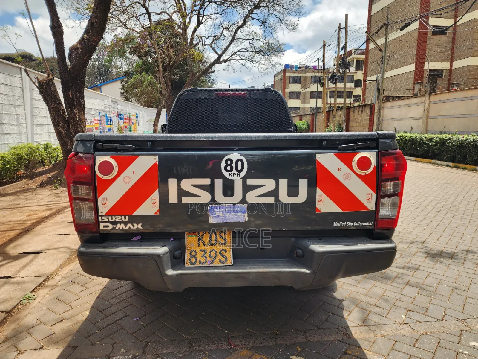 Isuzu D-MAX 2024 Gray