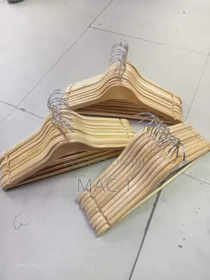 Elegant Wooden Garment Hangers – Smooth Finish for Clothes