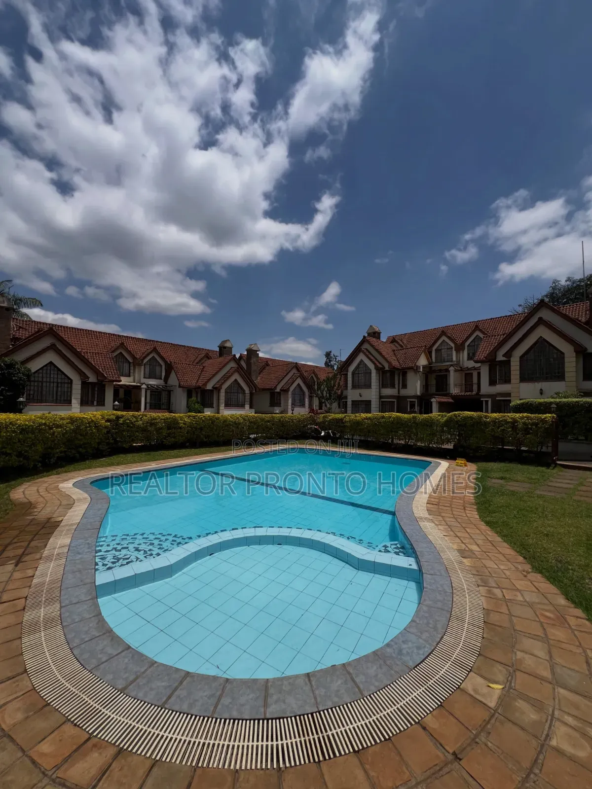 5bdrm Townhouse / Terrace in Lavington, Muthangari for rent