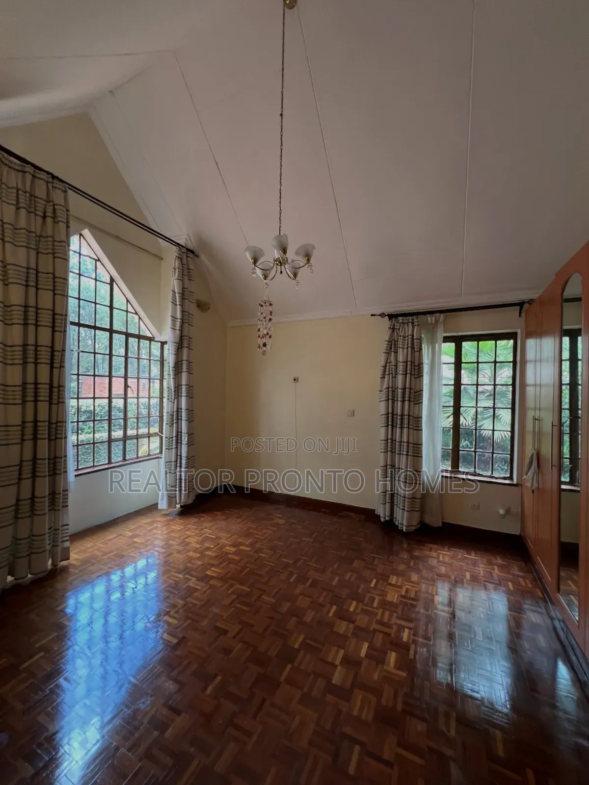5bdrm Townhouse / Terrace in Lavington, Muthangari for rent