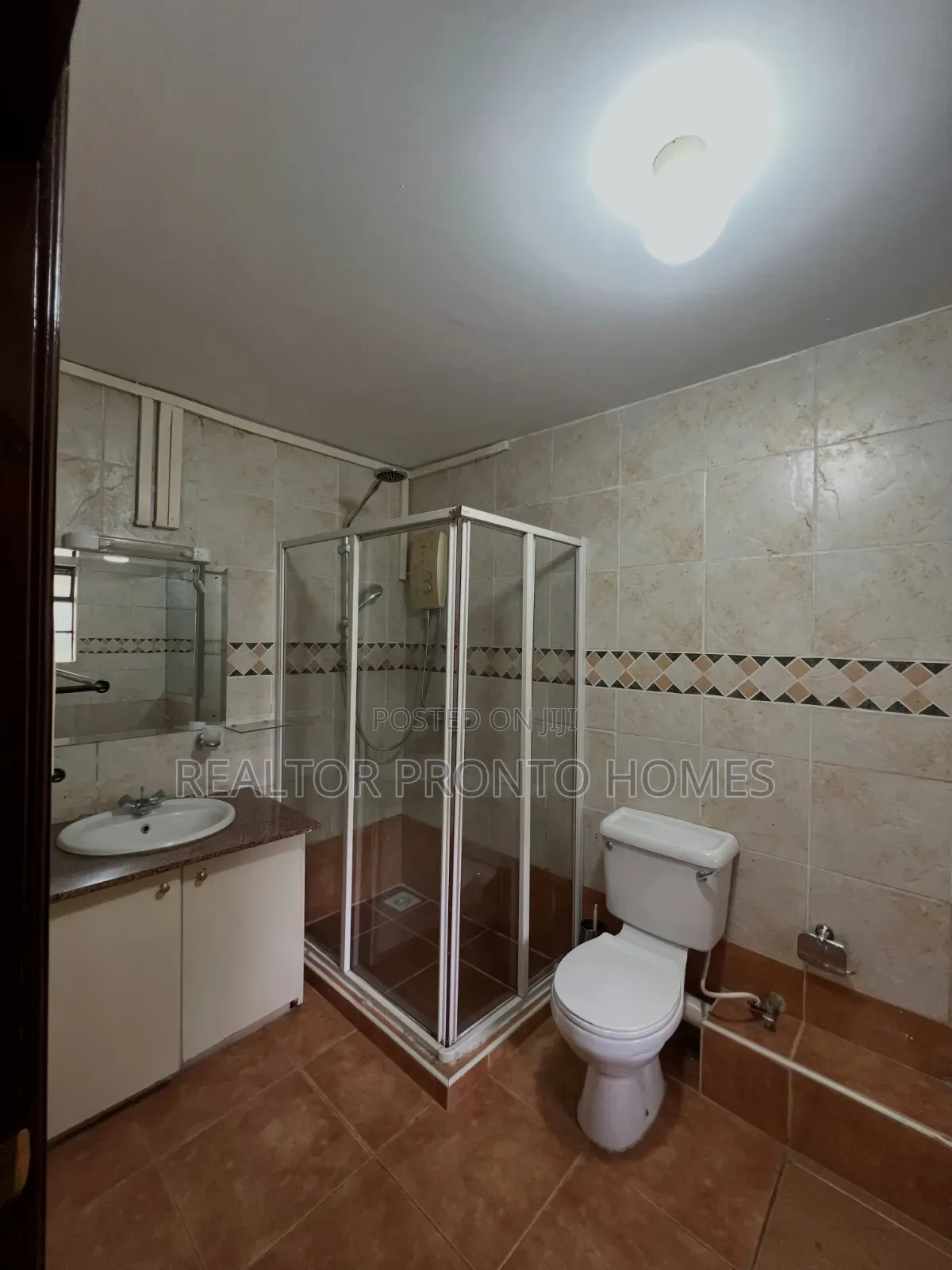 5bdrm Townhouse / Terrace in Lavington, Muthangari for rent