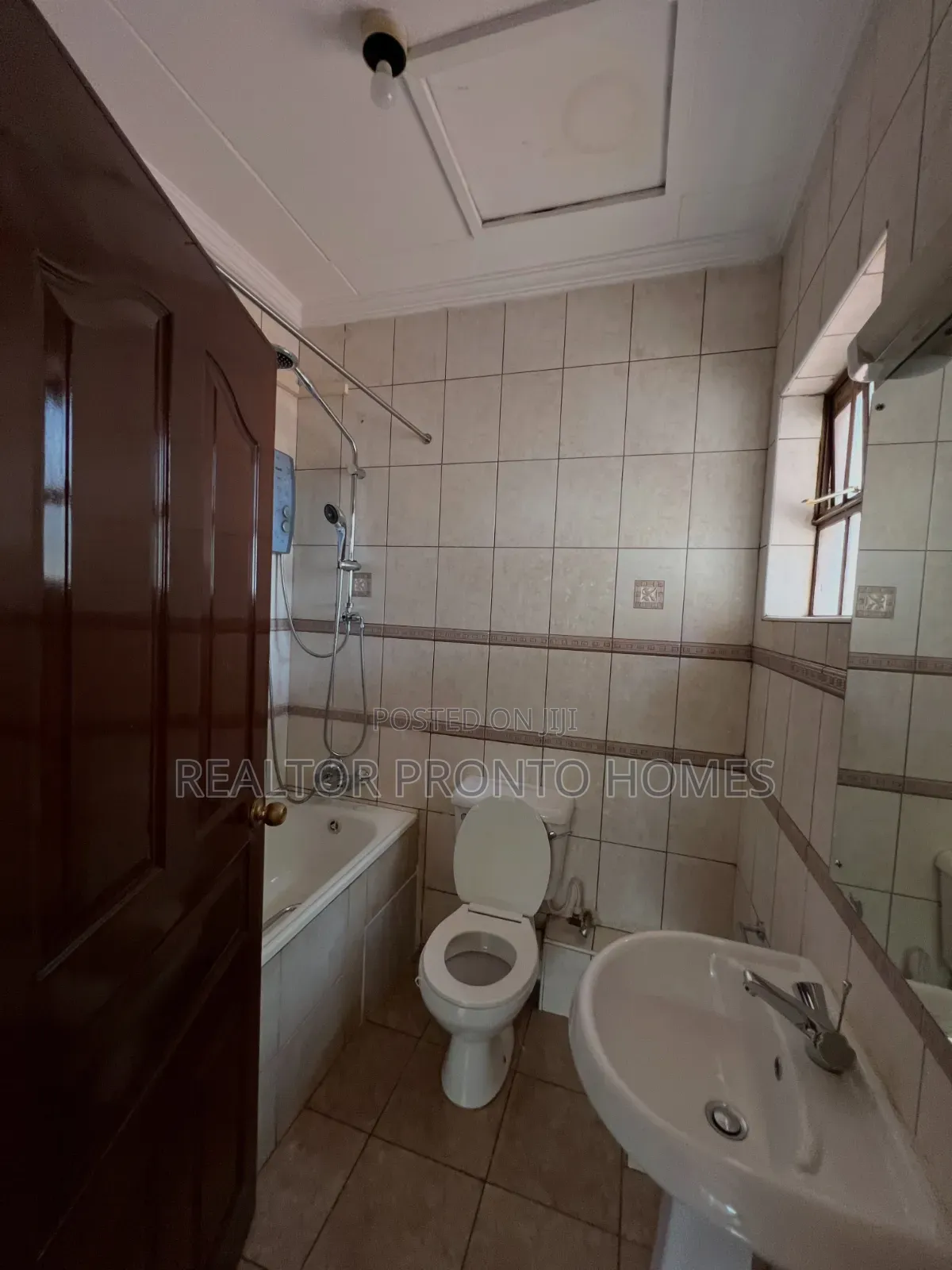 5bdrm Townhouse / Terrace in Lavington, Muthangari for rent
