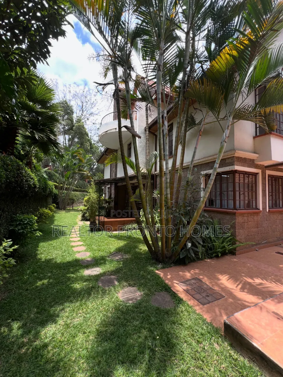 5bdrm Townhouse / Terrace in Lavington, Muthangari for rent