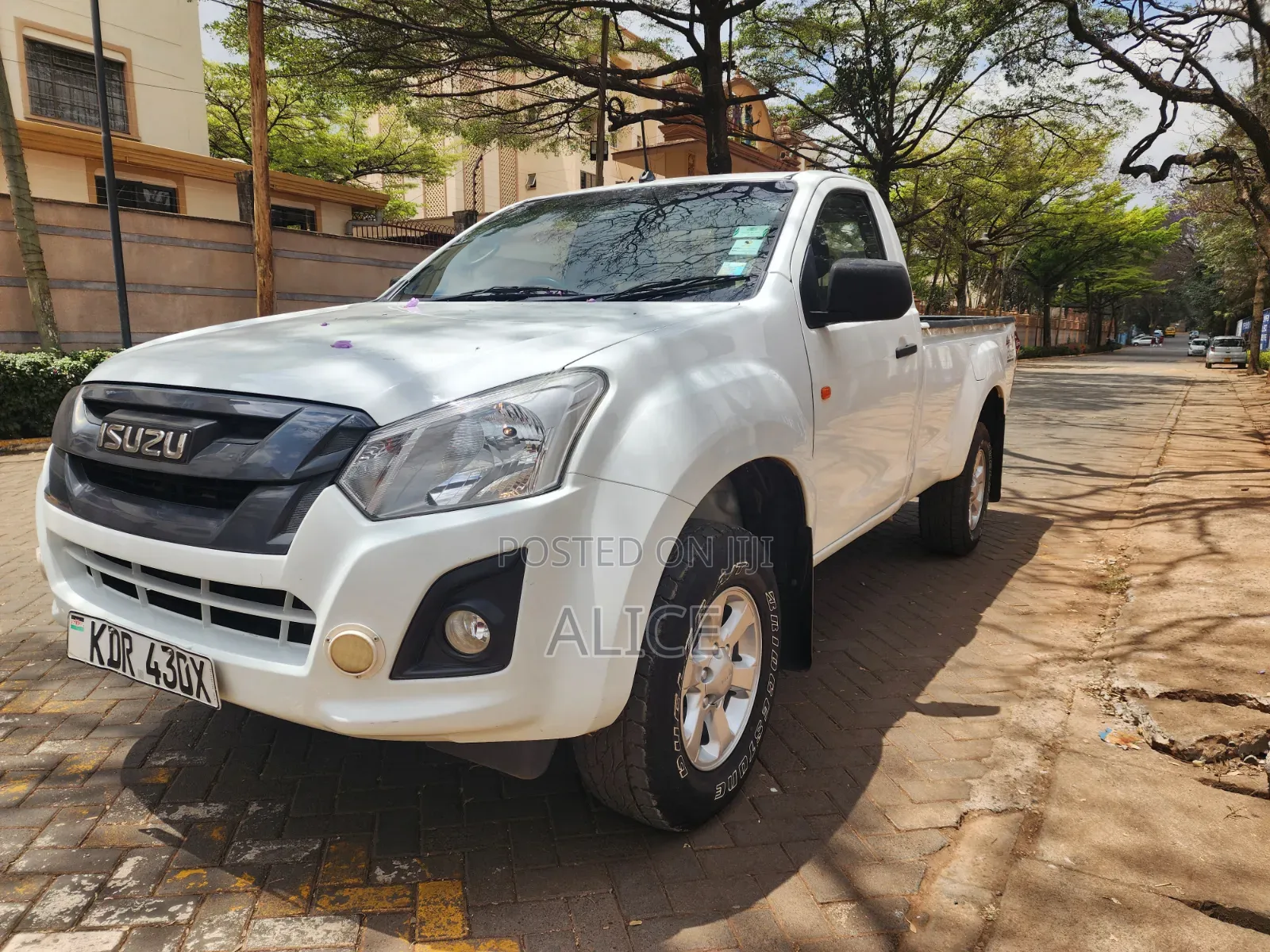 Isuzu D-MAX 2025 White