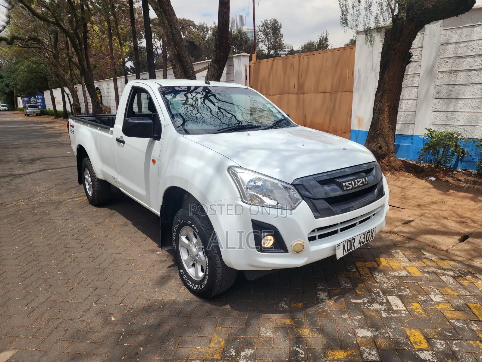 Isuzu D-MAX 2025 White
