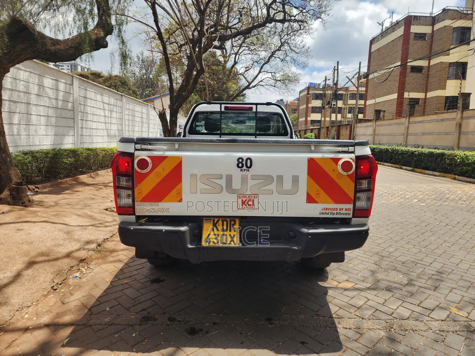 Isuzu D-MAX 2025 White