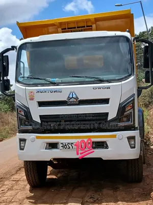 Sinotruck Howo 220HP Gari Safi Mechanically Sawa Sawa.!