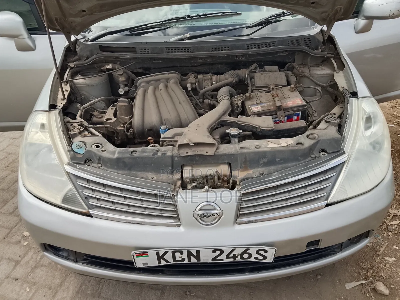 Nissan Tiida 2010 Gray