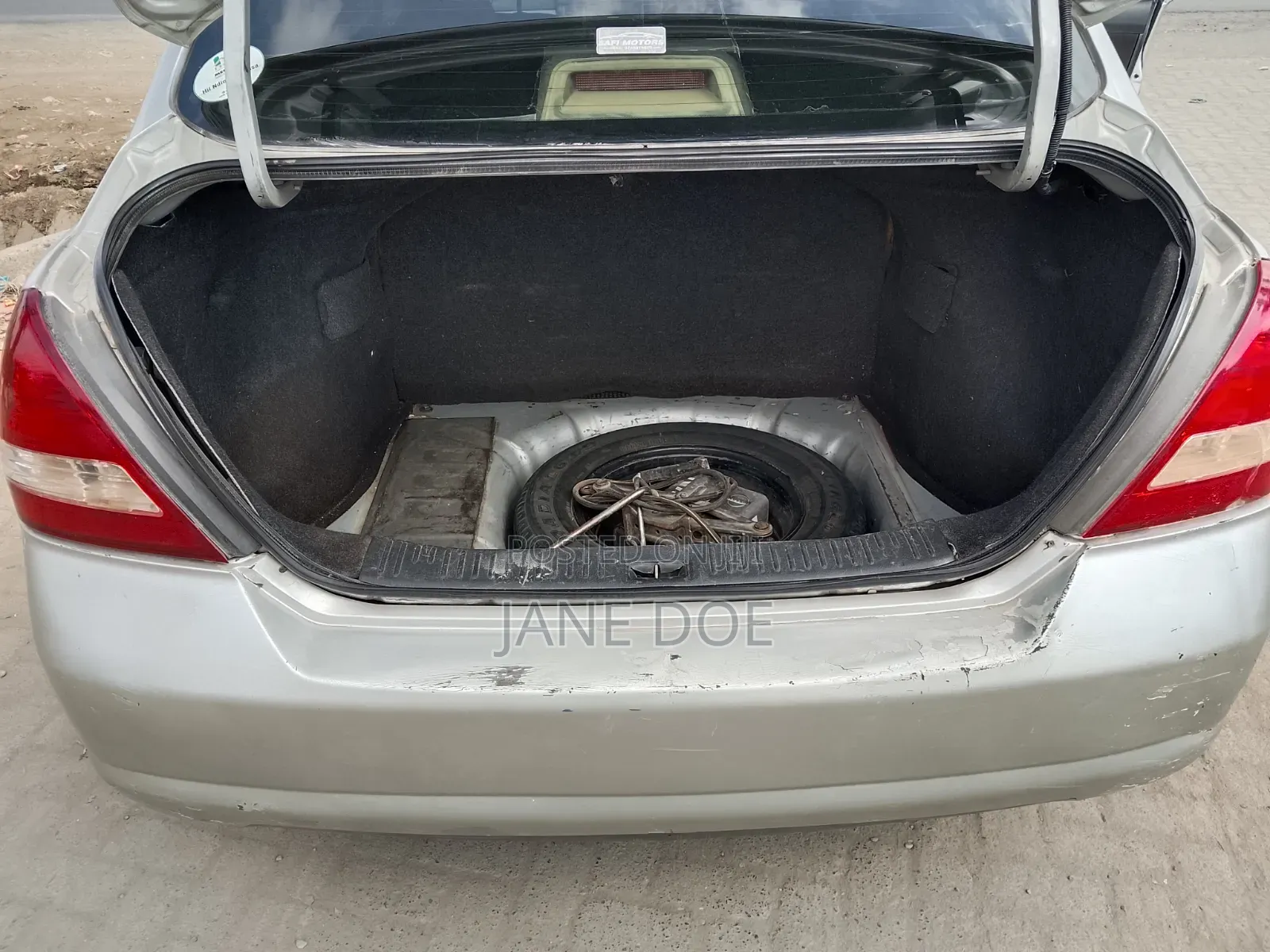 Nissan Tiida 2010 Gray