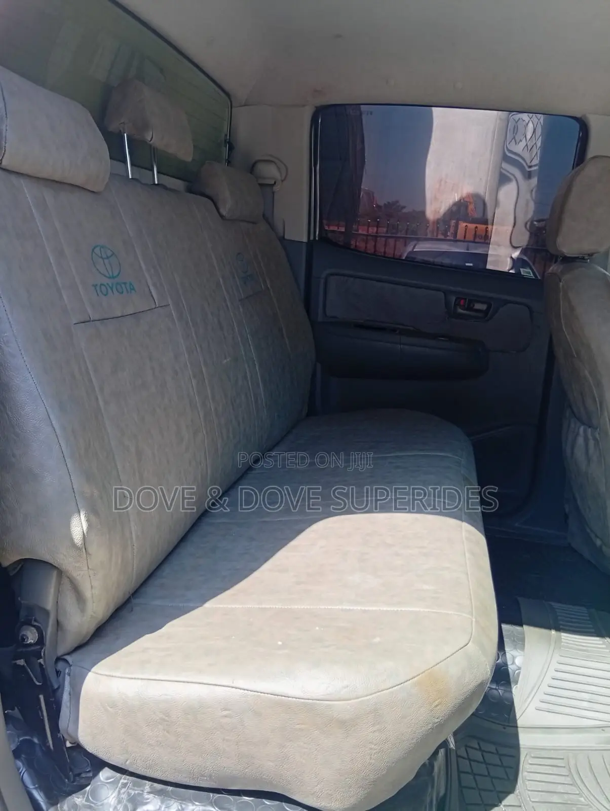 Toyota Hilux 2013 Silver