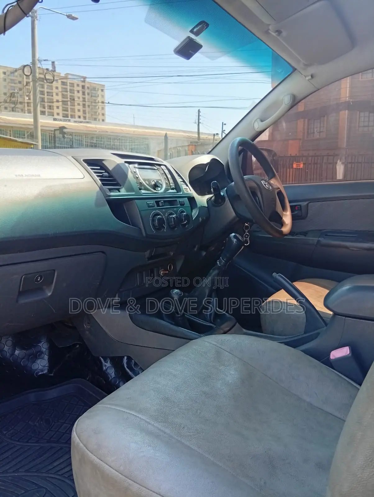 Toyota Hilux 2013 Silver
