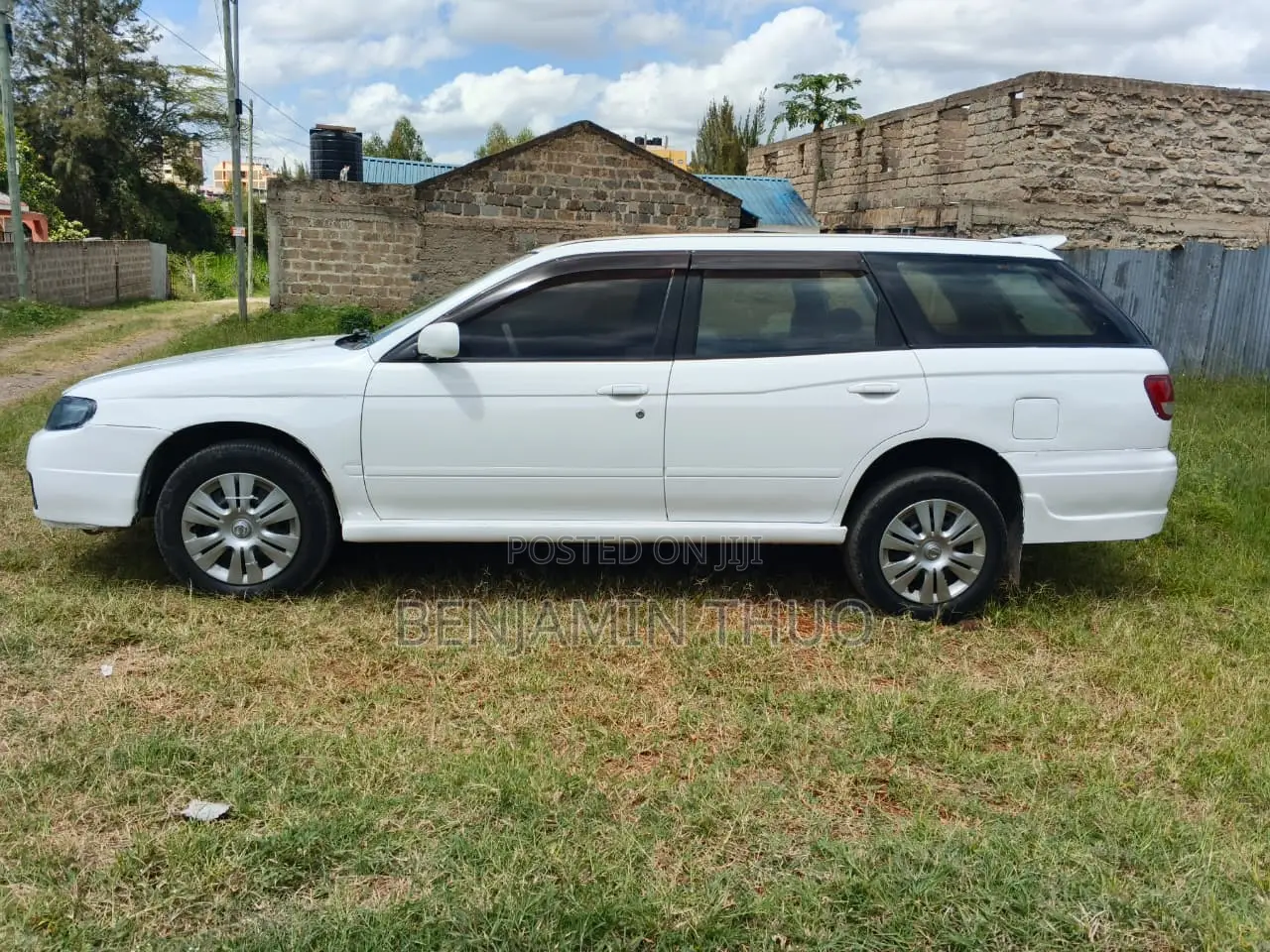 Nissan Avenir 2005 White