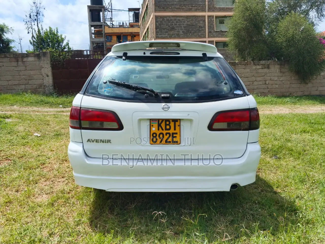 Nissan Avenir 2005 White